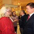 Минсалим и Е.Е.Колтунов, директор Департамента культуры ЯНАО на открытии выставк